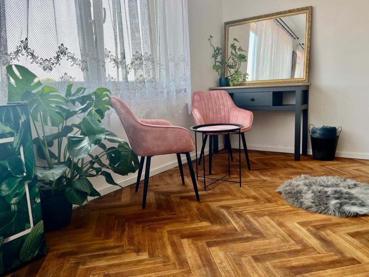 Apartmán Monstera I Kolín Exteriér fotografie